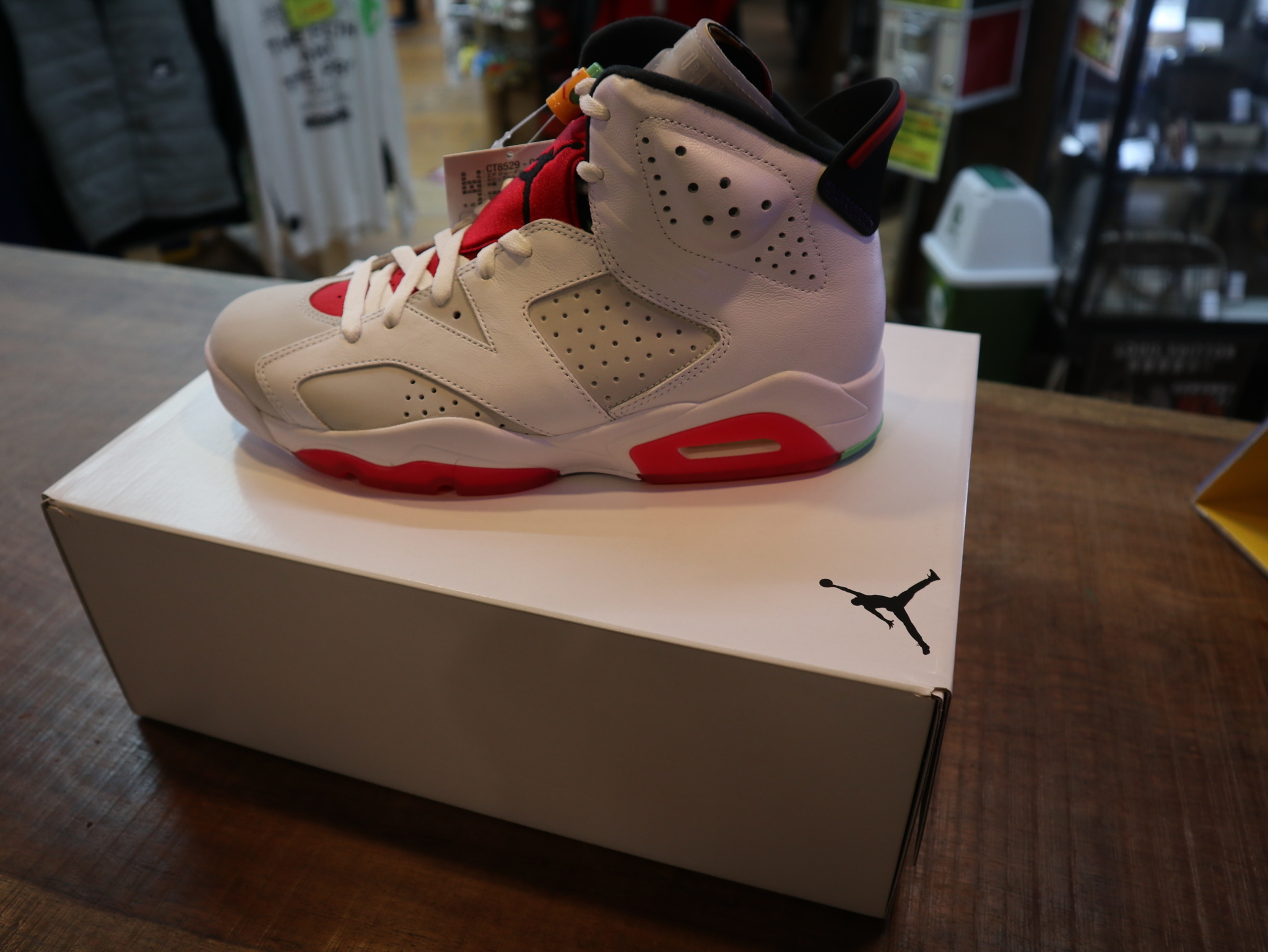 NIKE AIR JORDAN6 RETRO HARE入荷しました。